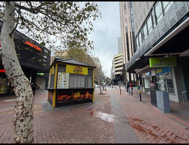 303M² BUILDING TO LET IN CAPE TOWN CITY CENTRE